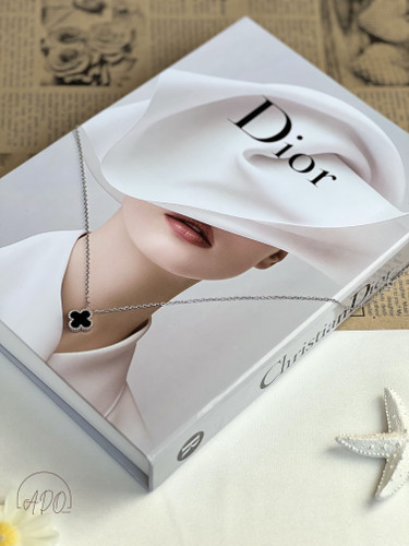 گردنبند ونکلیف مشکی نقره ای تک گل